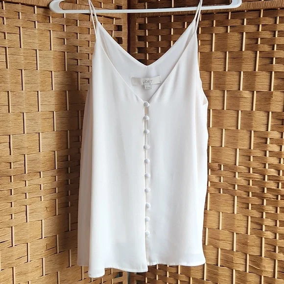LOFT, Closed, Officewear, Workwear, thin straps, V-neckline, button closure Top - Picture 1 of 10